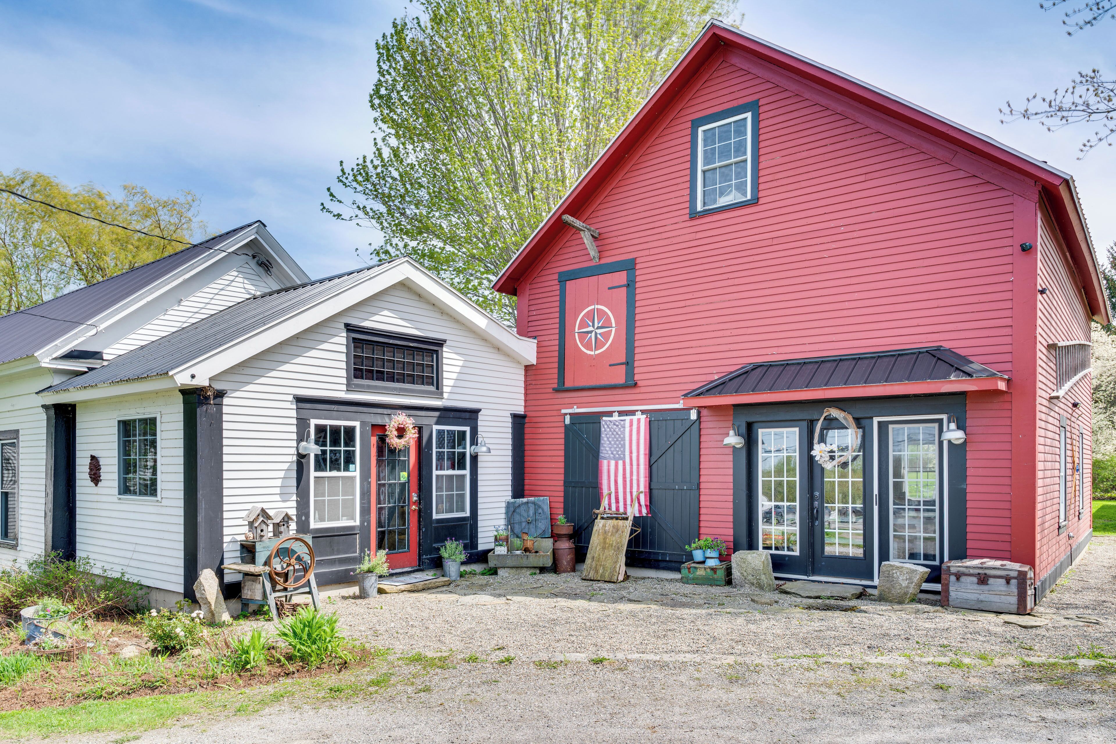 House (6 Bedrooms) | Interior