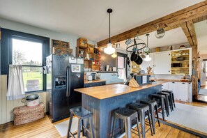 House (6 Bedrooms) | Interior - True North Farm House - Historic Family Home (Irasburg)