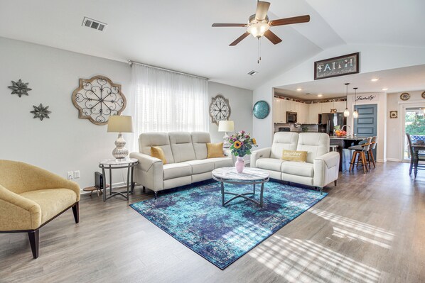 المنشأة من الداخل