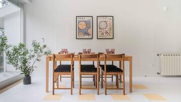 Villa | 4 bedrooms, Internet