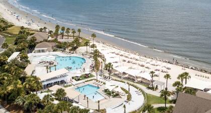 Beautiful Golf Views!/Close to Beach