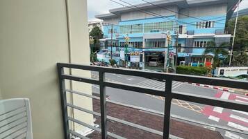 Habitación doble superior, balcón, vista a la montaña | Vista desde la habitación