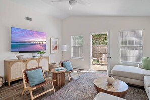 Smart-tv en een tafeltennistafel