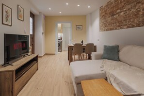 Luxury Apartment, 1 Bedroom, Kitchen | Living area - La Casa Di Carmela Luxury Apartment (Corfu Town)