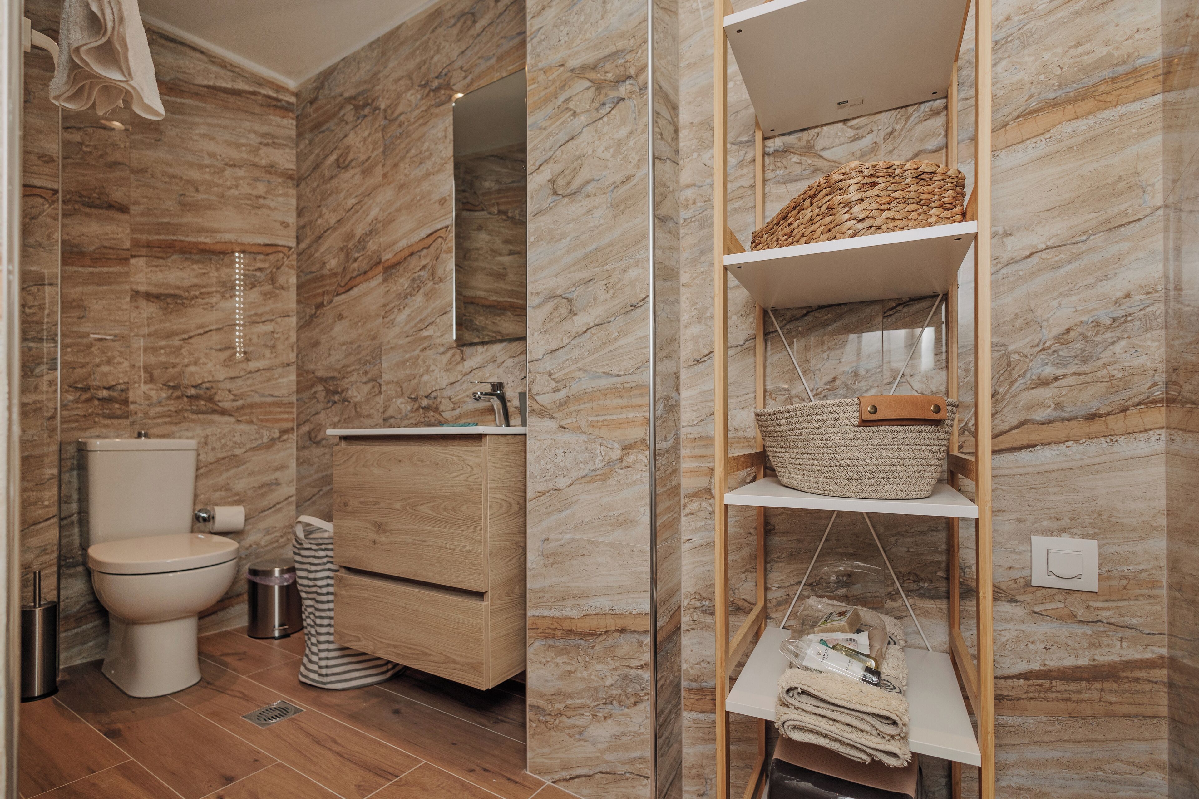 Luxury Apartment, 1 Bedroom, Kitchen | Bathroom | Free toiletries, hair dryer, towels, soap