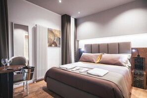 1 bedroom, in-room safe, iron/ironing board, free WiFi