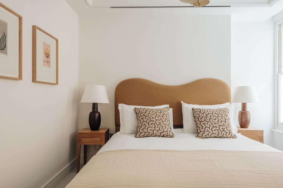 Departamento Deluxe, 1 habitación, cocina | Sábanas de algodón egipcio y ropa de cama de alta calidad