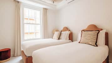 Classic Apartment, 2 Bedrooms, Kitchen