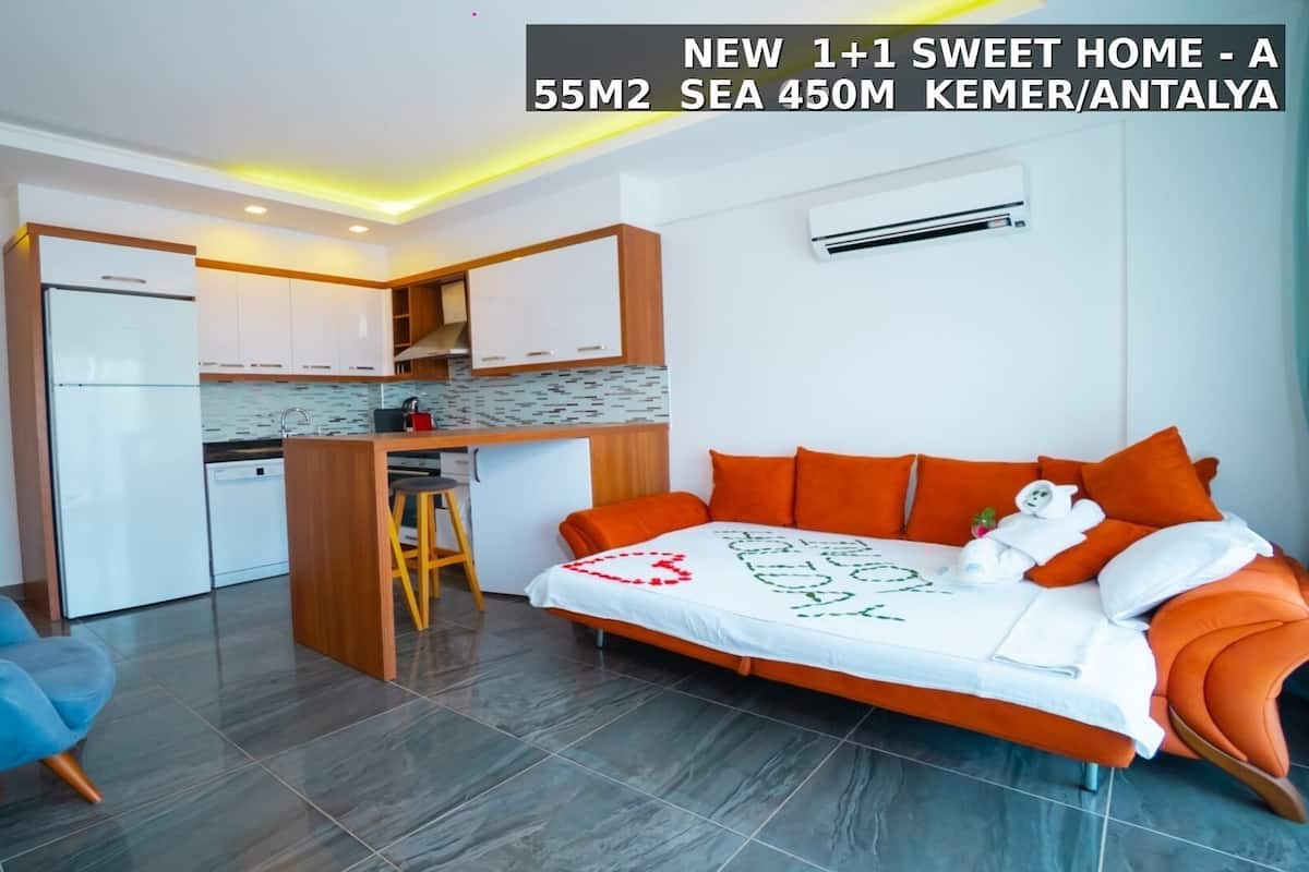 Sweet Home Apartments A | 1 bedroom, premium bedding, in-room safe, desk