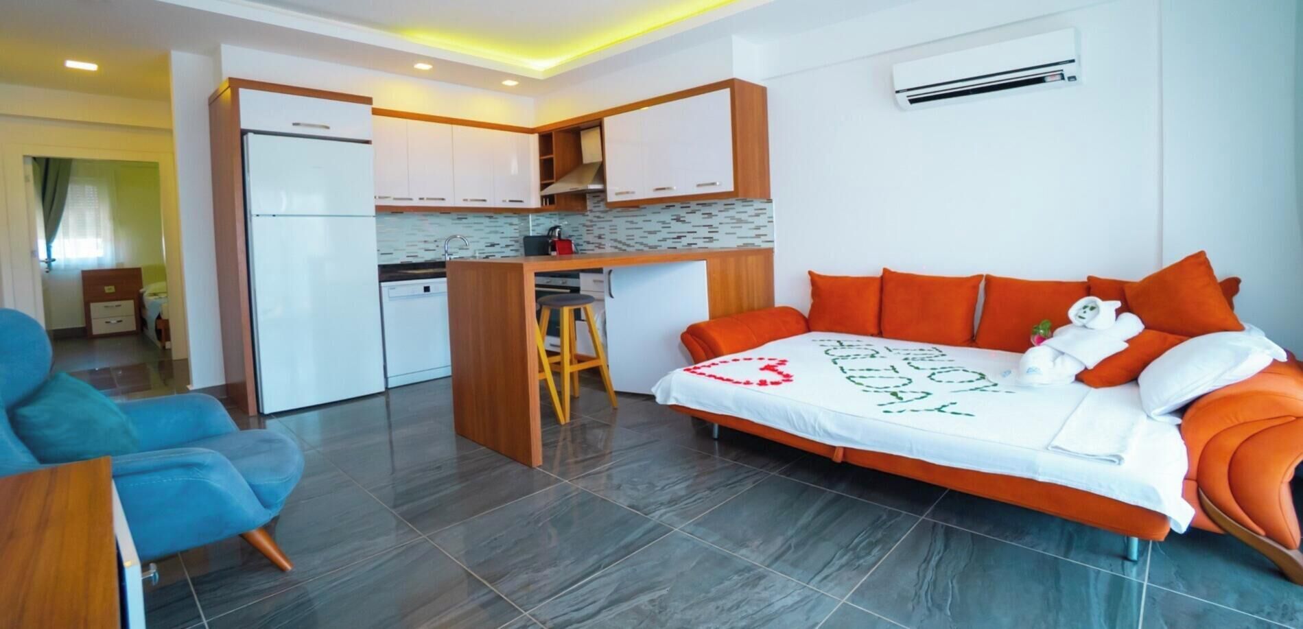 Sweet Home Apartments A | 1 kamar tidur, seprai premium, brankas, dan meja kerja