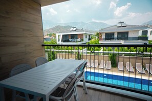 Luxury Villa, 2 Bedrooms, Garden View | Balcony