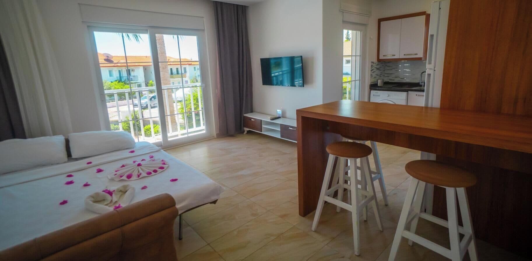 Sweet Home Apartments B | 1 kamar tidur, seprai premium, brankas, dan meja kerja