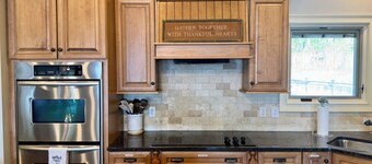 Spacious 6BD 4BA Lakehouse. Sleeps 17. Views. Dock. Paddleboards. Screened Porch