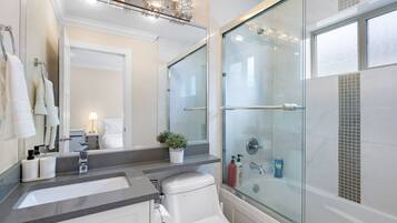 Rumah | 4 kamar tidur