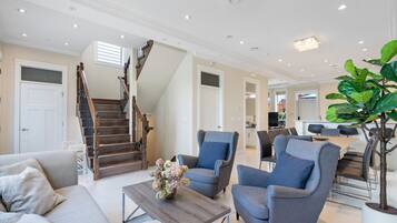 Rumah | 4 kamar tidur