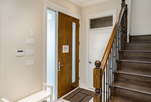 4 bedrooms