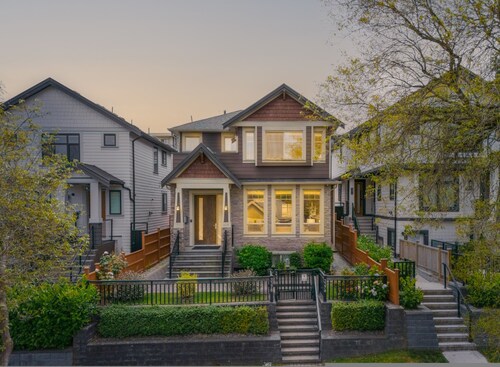 Upscale 4BR Vancouver Home
