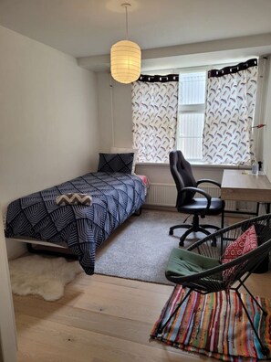 1 bedroom, desk, iron/ironing board, WiFi