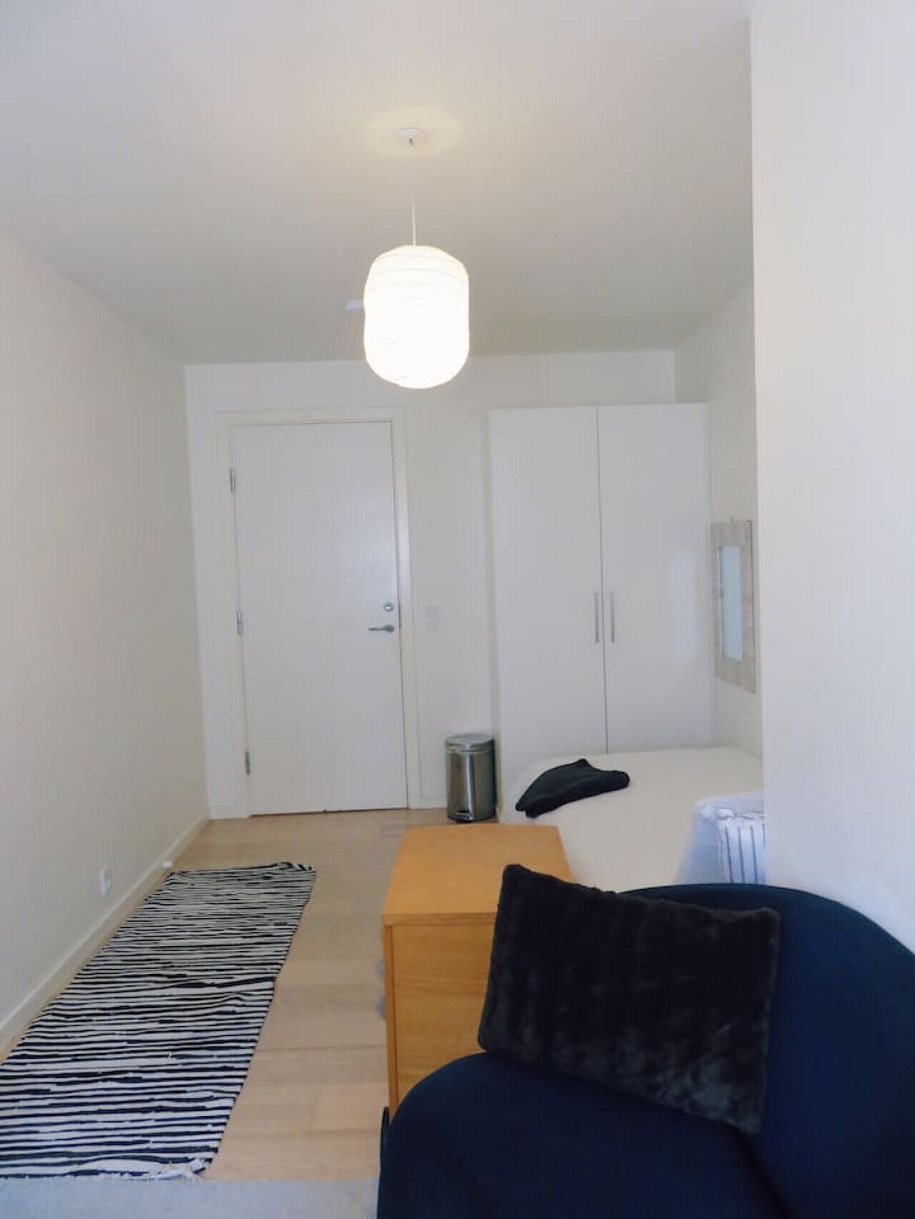 1 多间卧室、办公桌、WiFi、床单