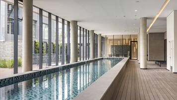 2 albercas al aire libre