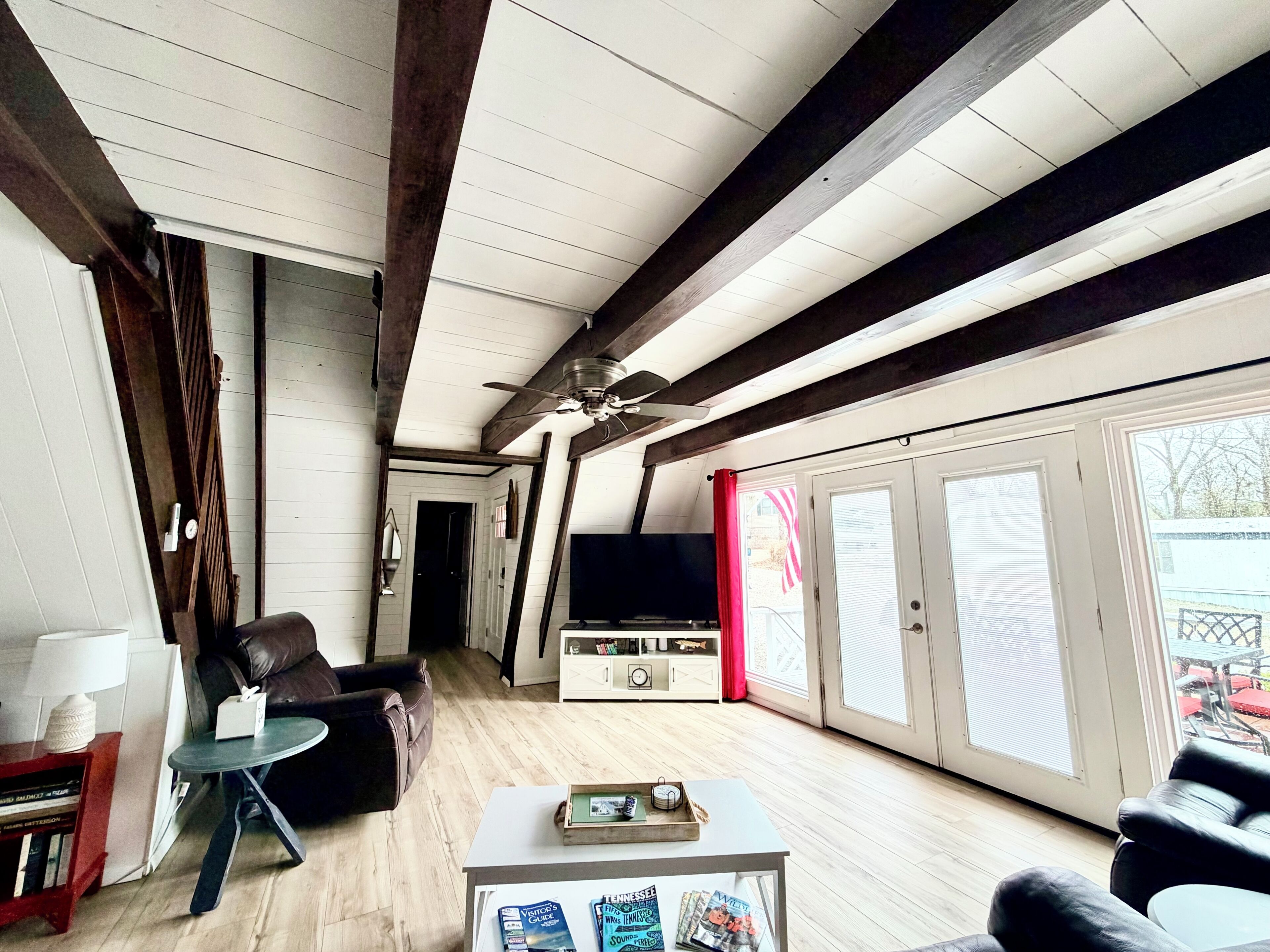 智能電視、書籍