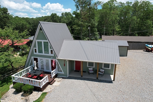 Family Retreat at Kentucky Lake • Boat Parking • Pets Welcome
