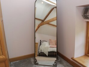 2 habitaciones, decoración personalizada y muebles diferentes
