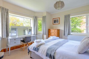 4 Schlafzimmer, kostenloses WLAN, Bettwäsche