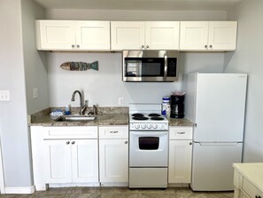 Appart'hôtel, 3 chambres | Cuisine privée