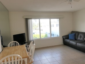 Condo, 1 Bedroom | Living area