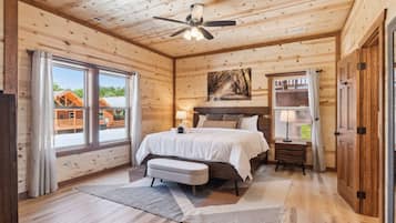 Cabin, Multiple Bedrooms