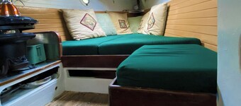 Vintage Waterfront Retreat in Jupiter