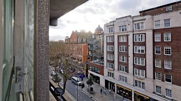 Apartment, City View | Street view
