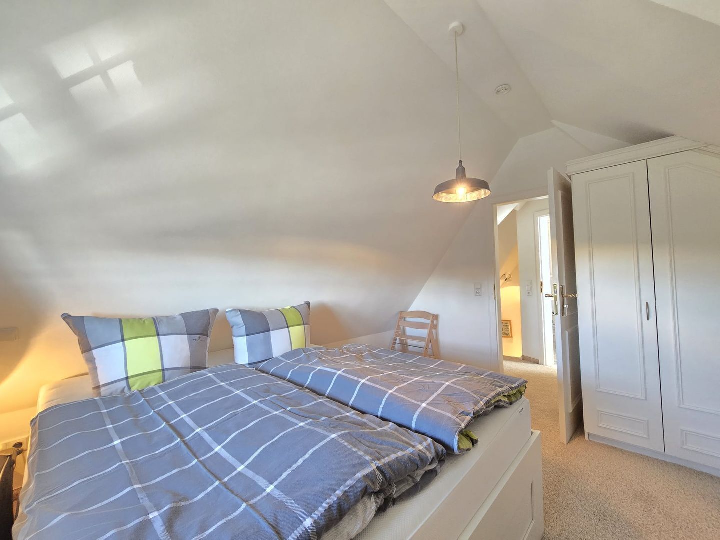 2 Schlafzimmer, Zimmersafe, Bügeleisen/Bügelbrett, WLAN