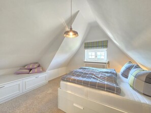 2 bedrooms, in-room safe, iron/ironing board, WiFi