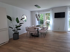 تناول الطعام