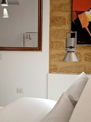 1 bedroom, in-room safe, free WiFi, bed sheets