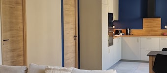 SUPERB NEW APARTMENT (6 pers) located in the heart of the medieval city of SOMMIERES