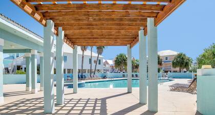 Sandy Island – Luxurious Gulf Front Retreat with Private Pool