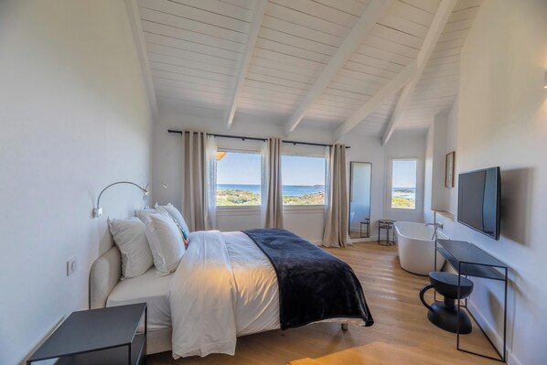 2 bedrooms, iron/ironing board, WiFi, bed sheets - Magnificent sea view apartment - 2 Bedrooms (Bonifacio)