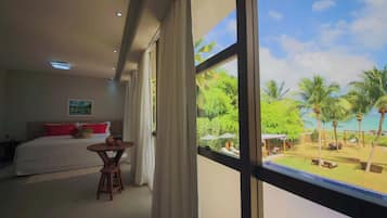 Suite Panoramica Vista Mar | Frigobar, espaço de trabalho para notebook, Wi-Fi de cortesia