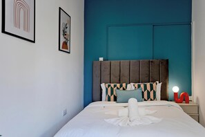 مكواة/لوح كي وواي فاي مجانًا