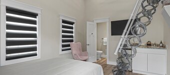 Charming 2-bedroom studio with WiFi, AC in the heart of downtown Bartlesville