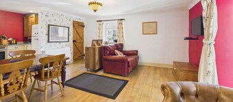 Host Stay Stone Crop Cottage