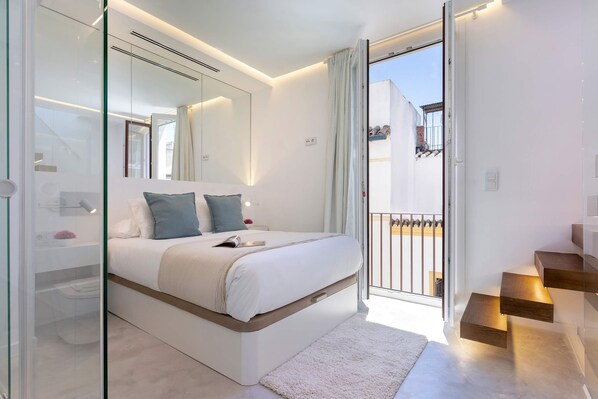 2 chambres, fer et planche à repasser, Wi-Fi, draps fournis