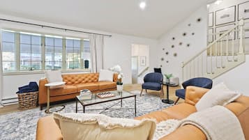 Smart TV, fireplace, offices, computer monitors