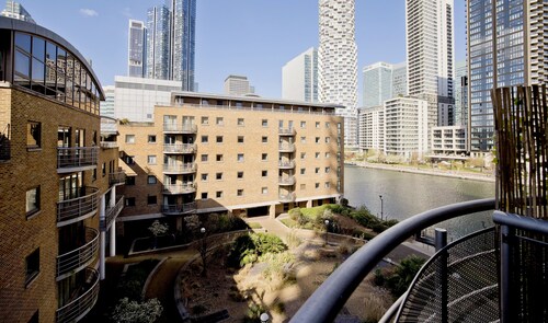 Imperial Meridian Place Apartment