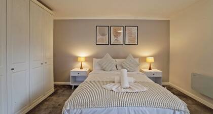 Imperial Meridian Place Apartment
