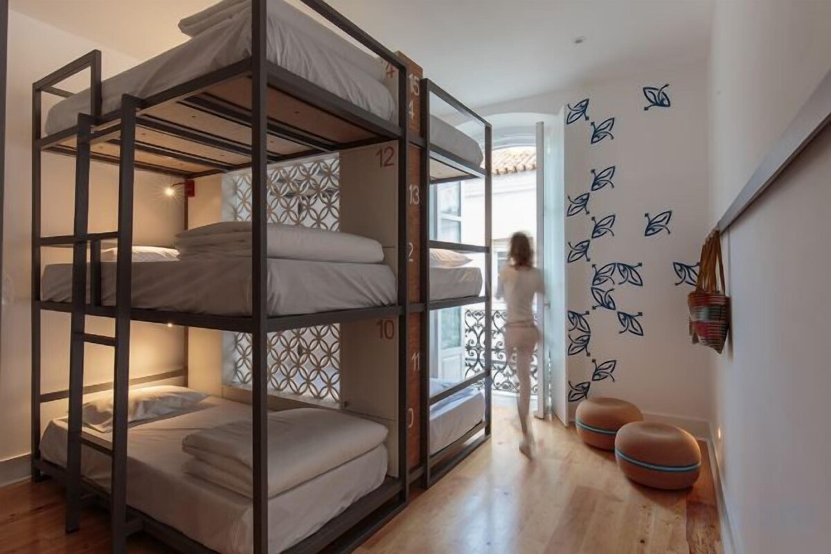 Chambres insonorisées, fer et planche à repasser