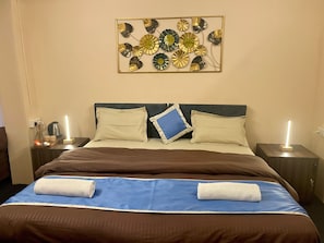 Quadruple Room | Individually decorated, individually furnished, desk, iron/ironing board - Kashi Awahan (Varanasi)